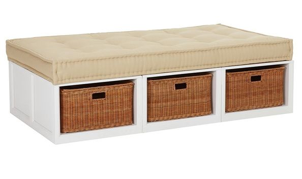 MI CASA: Debajo de las ventanas